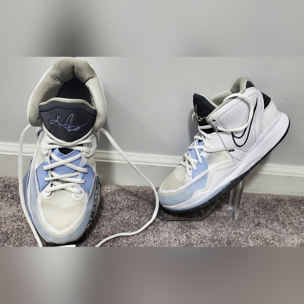 Nike Kyrie Infinity Smoke And Mirrors 8.5